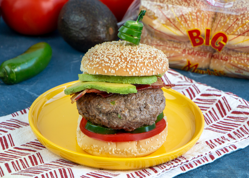 Jalapeno Popper Burger Martin S Famous Potato Rolls And Bread