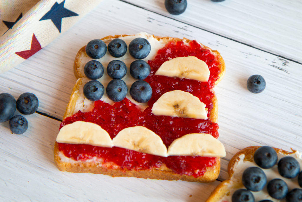 American-Flag-Fruit-Toast