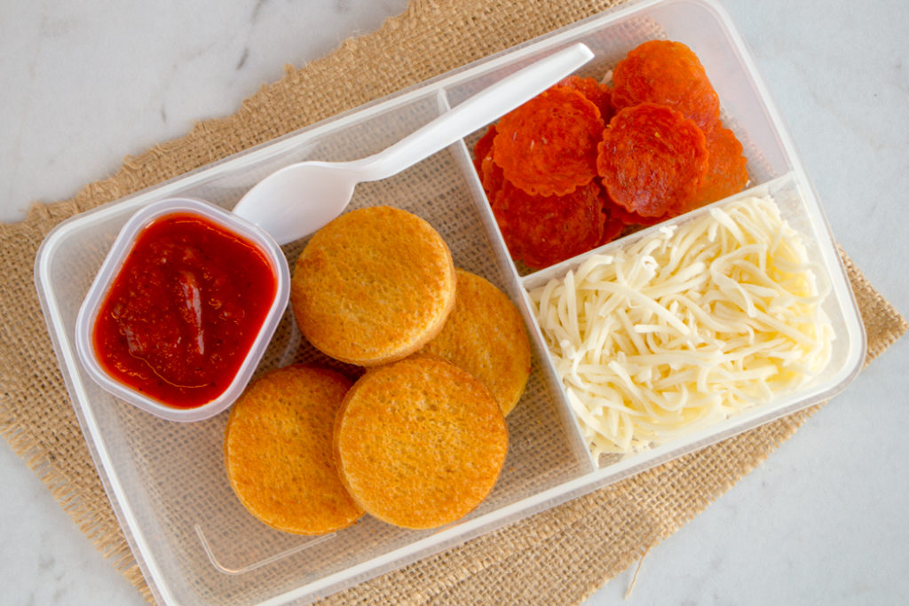 Lunchbox Hack 5; Build your own mini pizza kit in a bento box