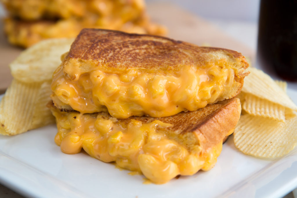 Mac and Cheese Grilled Cheese 3