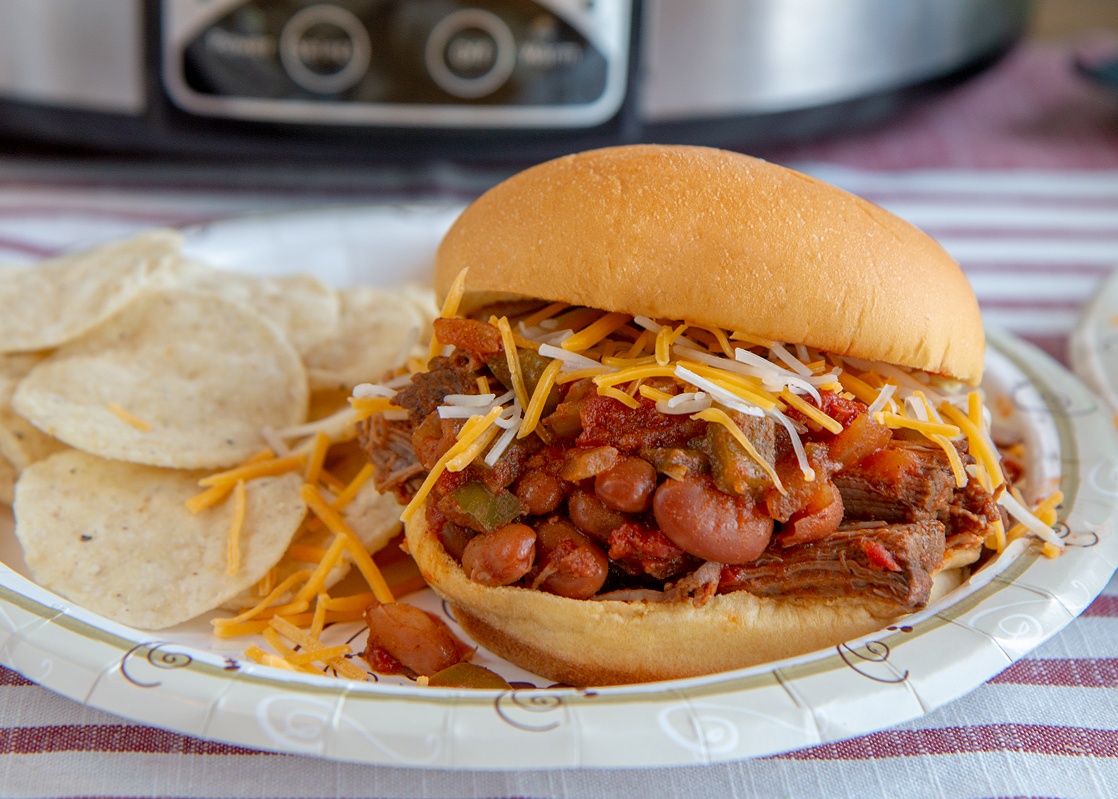Chili Pulled Beef Sandwiches