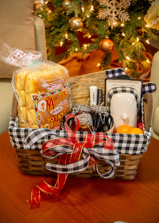 Christmas Tree Bread Basket