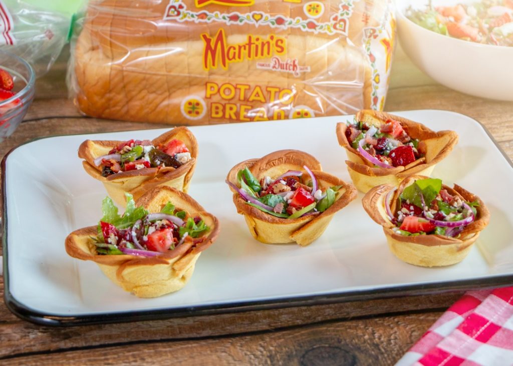 Strawberry Fields Salad Crouton Cups