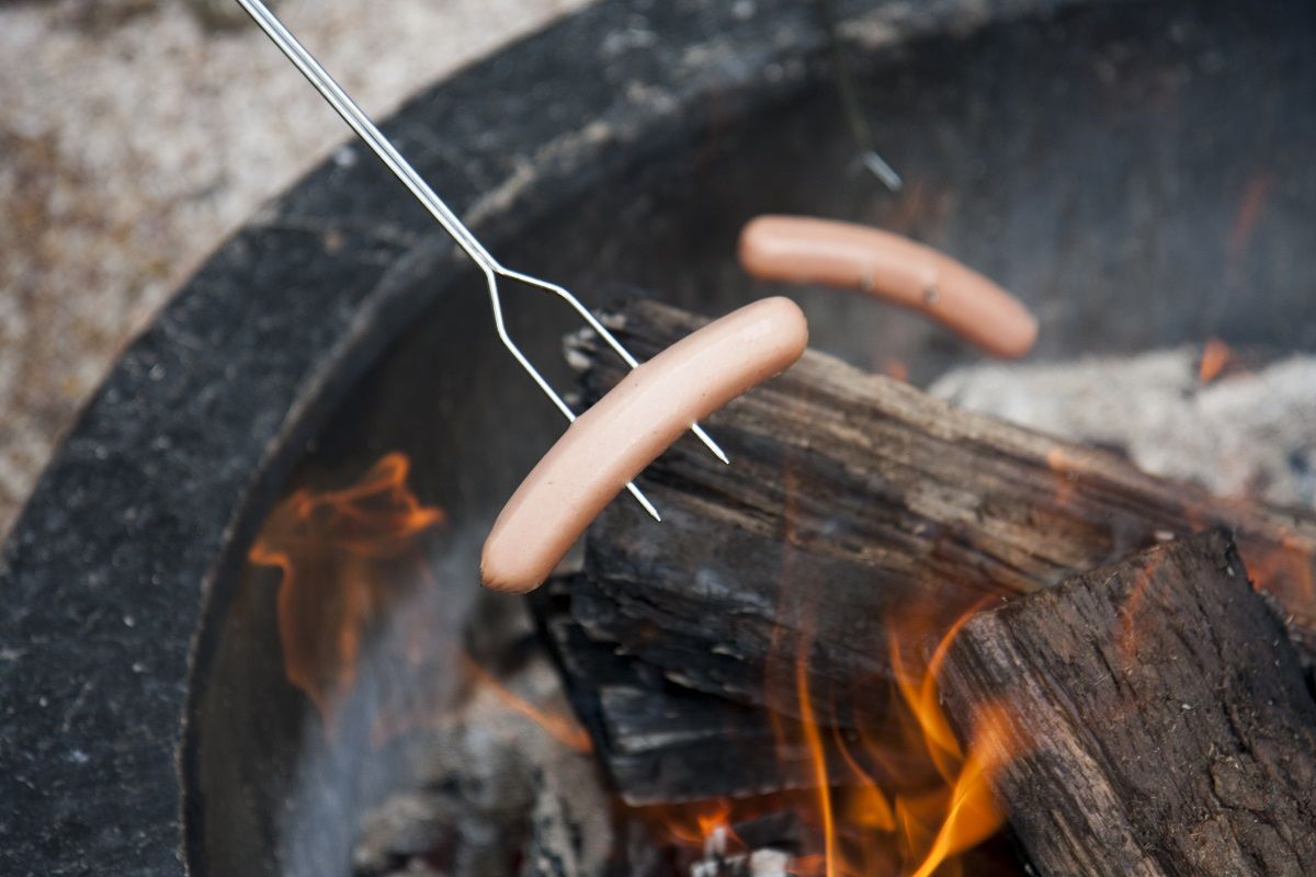 GET OUT! Try These Campfire Cooking Tips