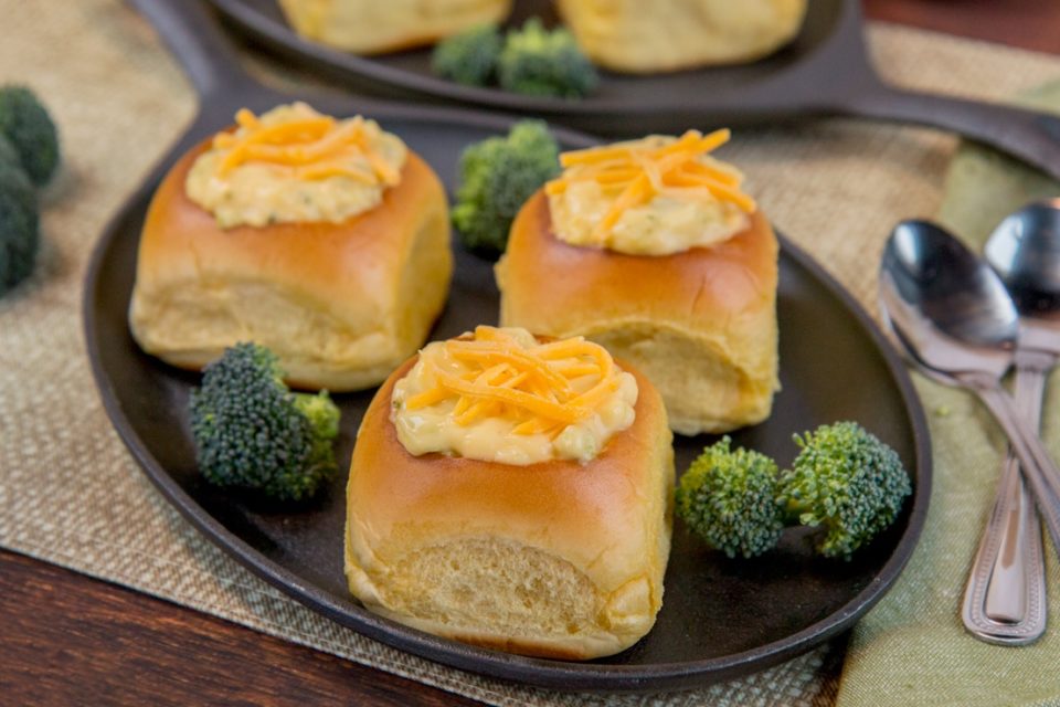 Broccoli cheddar soup in bread bowl