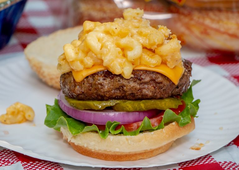 Mac‘NCheeseBurger.jpg Martin's Famous Potato Rolls and Bread