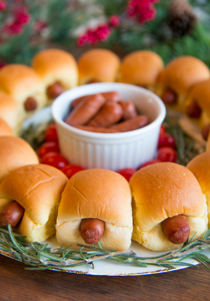 Pigs-In-a-blanket-wreath.jpg - Martin's Famous Potato Rolls and Bread ...