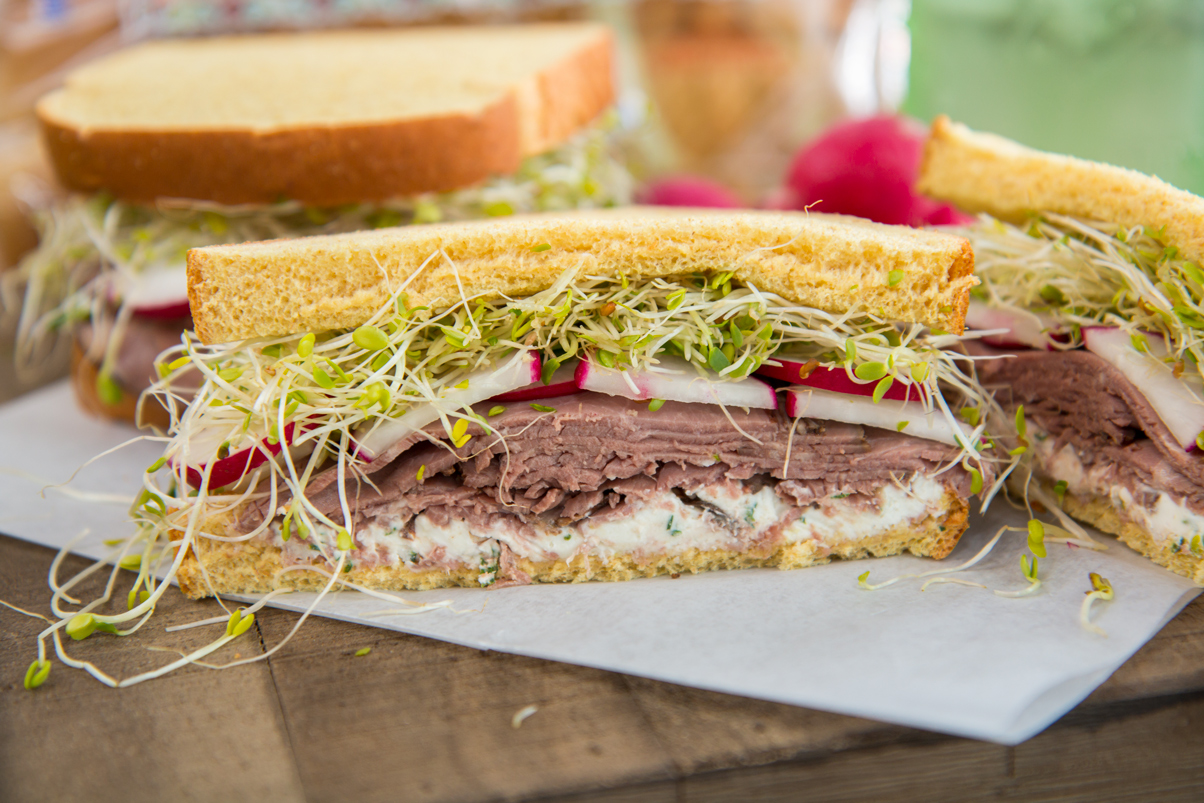 Roast Beef Sandwich with Herbed Goat Cheese