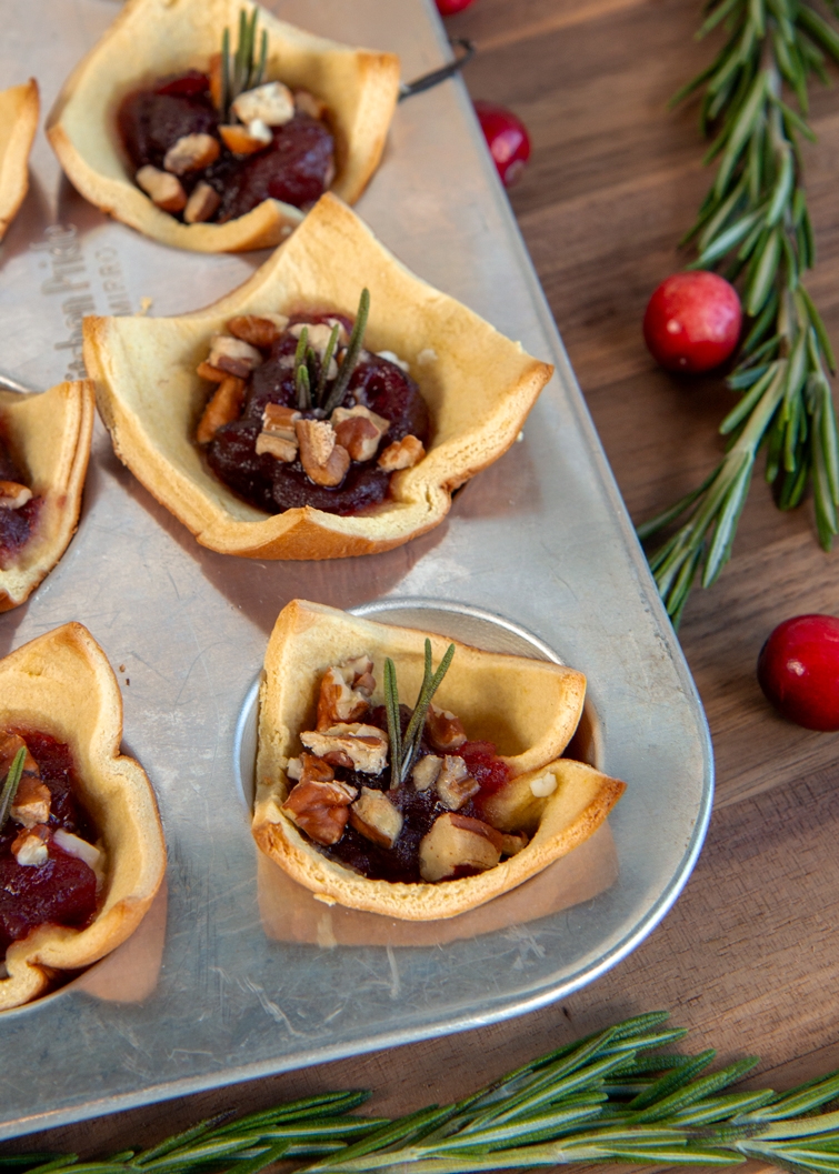 CranberryGoatCheeseBites Martin's Famous Potato Rolls and Bread