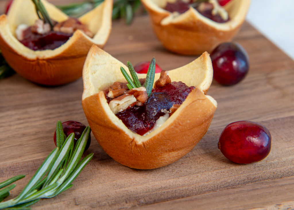 Cranberry Goat Cheese Bites