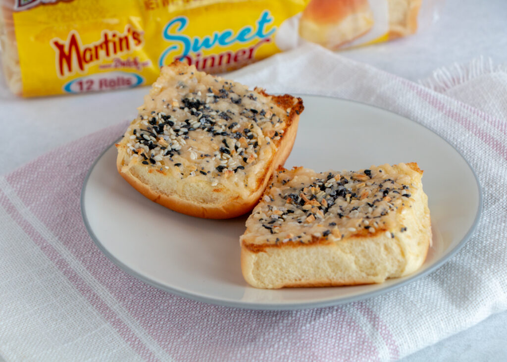 Everything Bagel Dinner Rolls