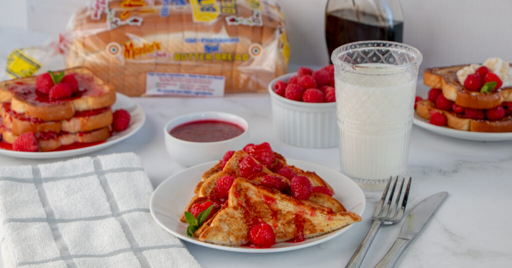 French Toast with Raspberry Sauce