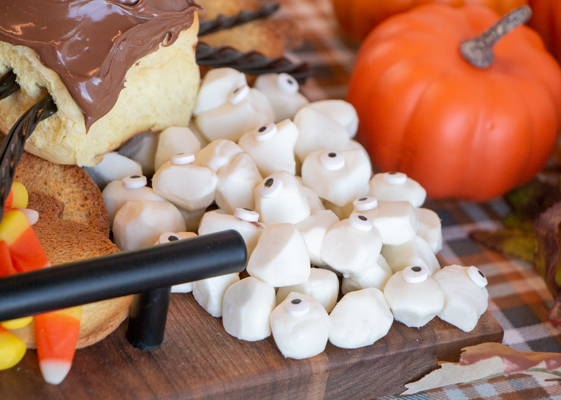 How to Assemble a Fall Charcuterie Board - Martin's Famous Potato Rolls ...