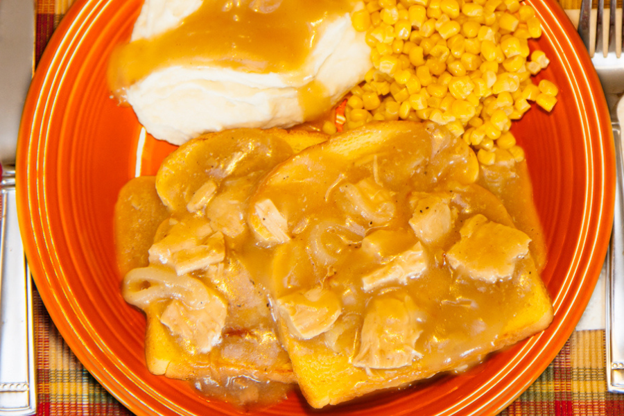 Thanksgiving Leftovers Recipe 6 - Turkey & Gravy Open-Faced Sandwiches